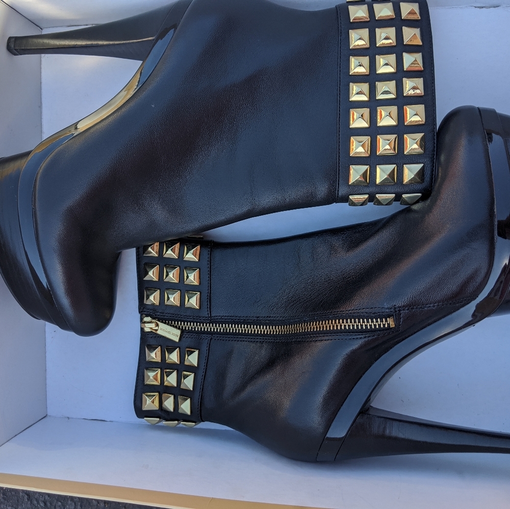 Michael Kors Good Studded Platform Booties 9.5